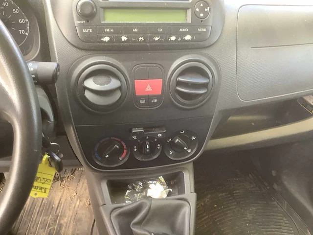 2008 peugeot bipper 1.4 hdi xt bedrijfswagen - afbeelding 10 van  15