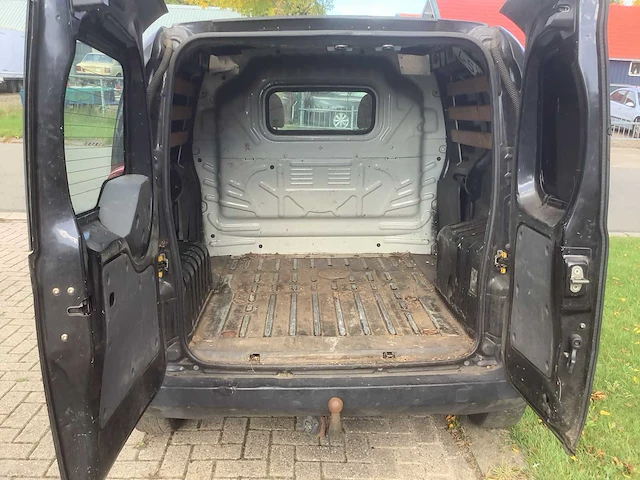 2008 peugeot bipper 1.4 hdi xt bedrijfswagen - afbeelding 14 van  15
