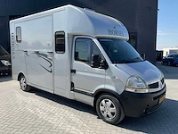 2008 renault / paragan master paardenvrachtwagen