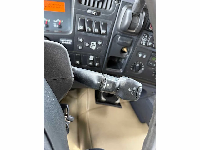 2008 scania 560 6x2 vrachtwagen - afbeelding 18 van  48