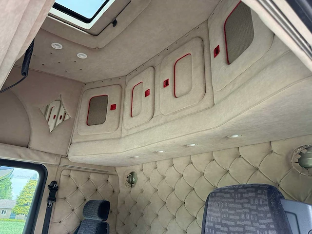 2008 scania 560 6x2 vrachtwagen - afbeelding 27 van  48