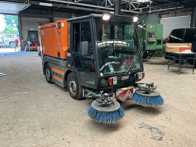 2008 schmidt compact 200 straatveegmachine - afbeelding 12 van  21