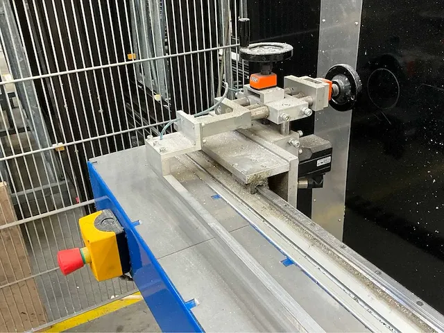 2008 schüco pgz+ glaslatprofiel afkortcirkelzaagmachine - afbeelding 16 van  32
