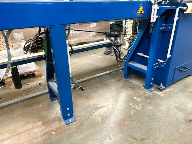2008 schüco pgz+ glaslatprofiel afkortcirkelzaagmachine - afbeelding 22 van  32
