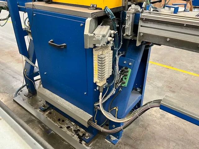2008 schüco pgz+ glaslatprofiel afkortcirkelzaagmachine - afbeelding 24 van  32
