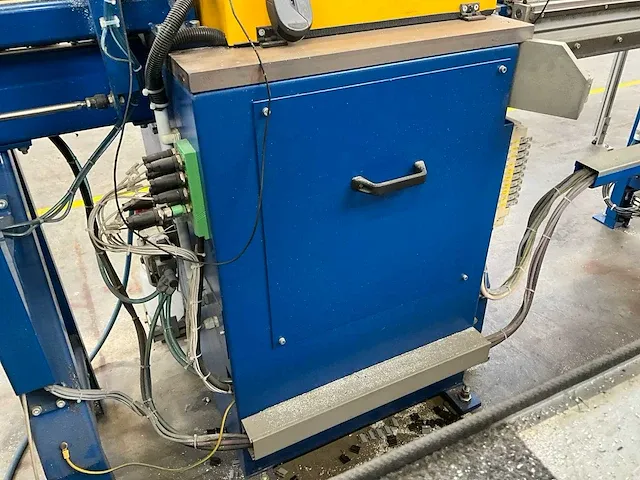 2008 schüco pgz+ glaslatprofiel afkortcirkelzaagmachine - afbeelding 25 van  32