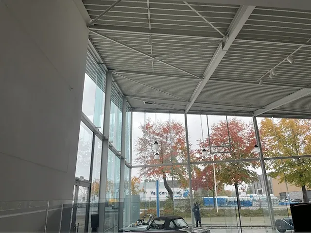 2008 showroom met werkplaats - afbeelding 100 van  100
