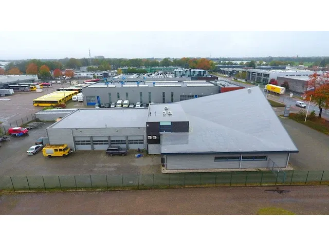 2008 showroom met werkplaats - afbeelding 14 van  100