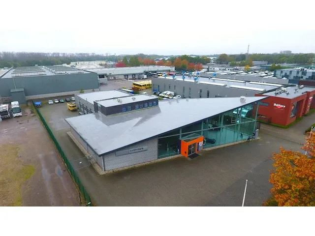 2008 showroom met werkplaats - afbeelding 16 van  100