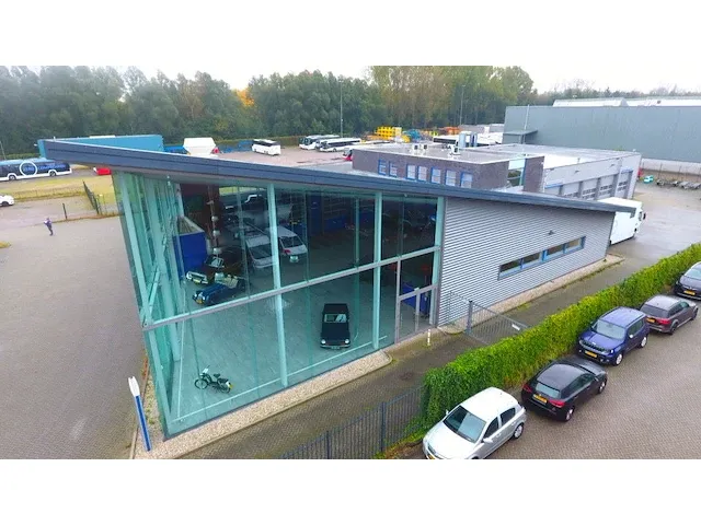 2008 showroom met werkplaats - afbeelding 21 van  100