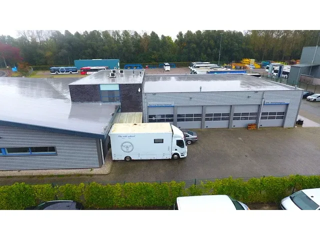 2008 showroom met werkplaats - afbeelding 25 van  100