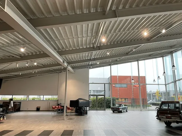 2008 showroom met werkplaats - afbeelding 40 van  100