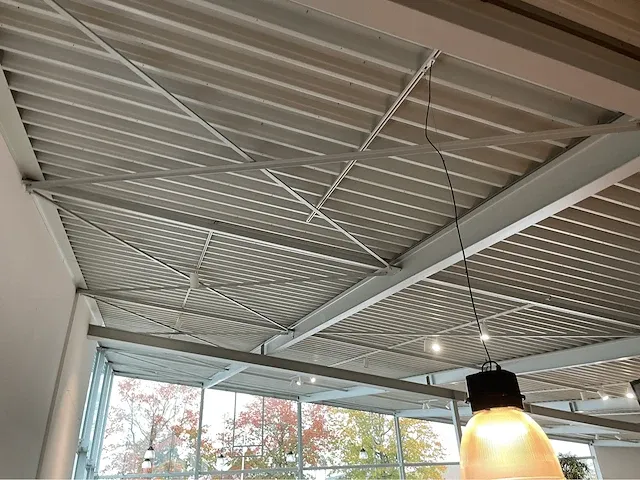 2008 showroom met werkplaats - afbeelding 43 van  100