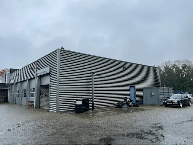 2008 showroom met werkplaats - afbeelding 52 van  100