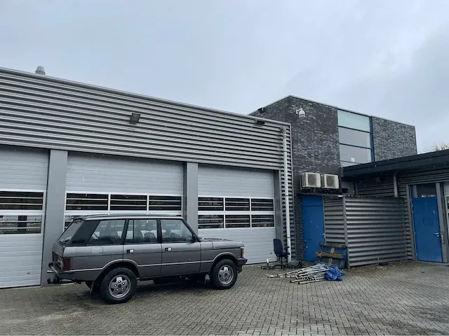 2008 showroom met werkplaats - afbeelding 57 van  100