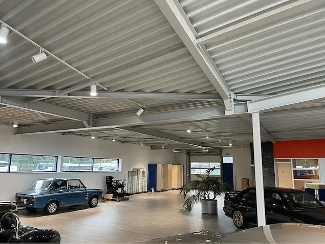 2008 showroom met werkplaats - afbeelding 82 van  100
