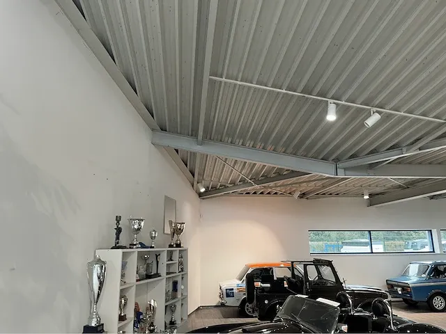 2008 showroom met werkplaats - afbeelding 83 van  100