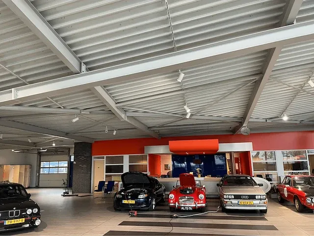2008 showroom met werkplaats - afbeelding 85 van  100