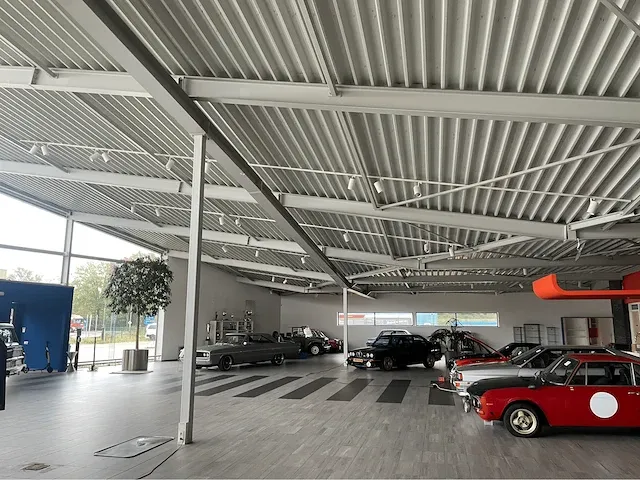 2008 showroom met werkplaats - afbeelding 98 van  100
