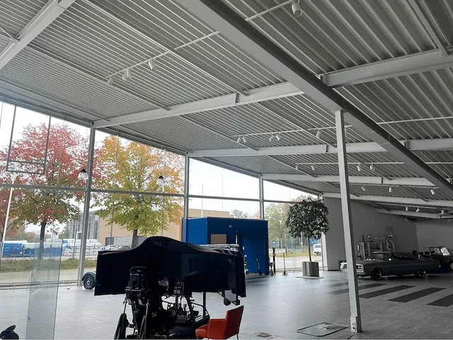 2008 showroom met werkplaats - afbeelding 99 van  100