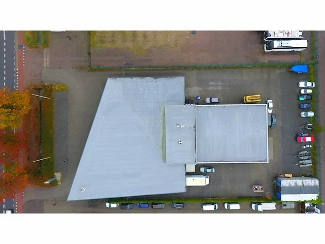 2008 showroom met werkplaats - afbeelding 21 van  100