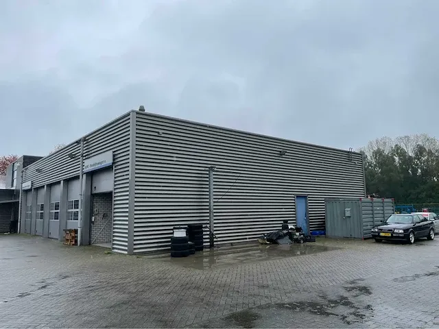 2008 showroom met werkplaats - afbeelding 49 van  100