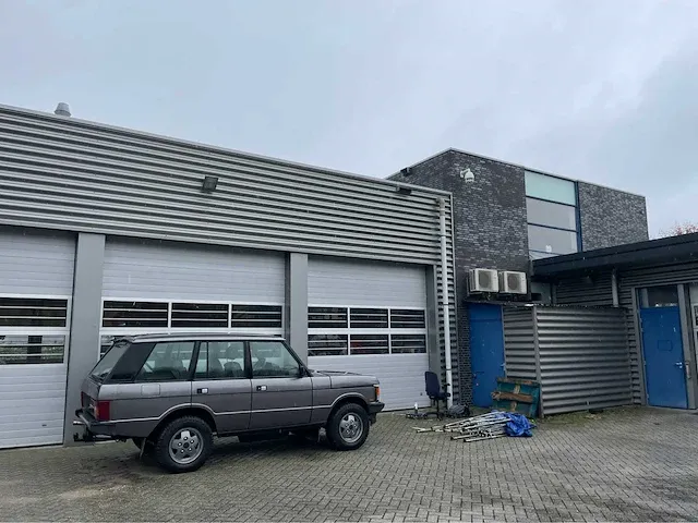 2008 showroom met werkplaats - afbeelding 54 van  100