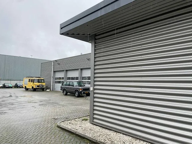 2008 showroom met werkplaats - afbeelding 58 van  100
