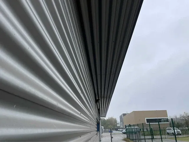2008 showroom met werkplaats - afbeelding 63 van  100