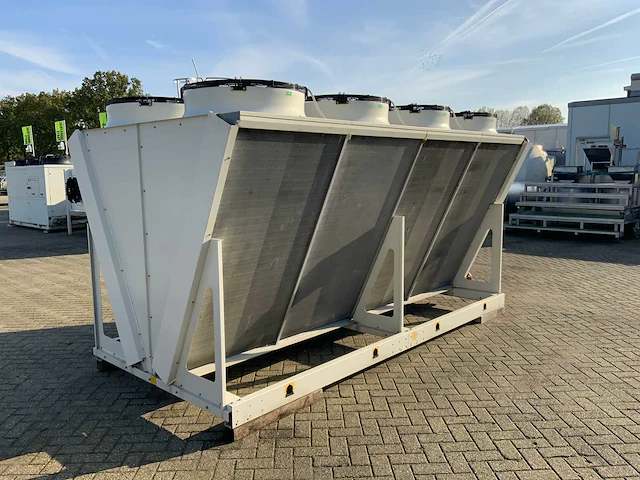 2008 sierra s.p.a. wdr 8 83 bt vloeistof koeler dry cooler - afbeelding 1 van  6