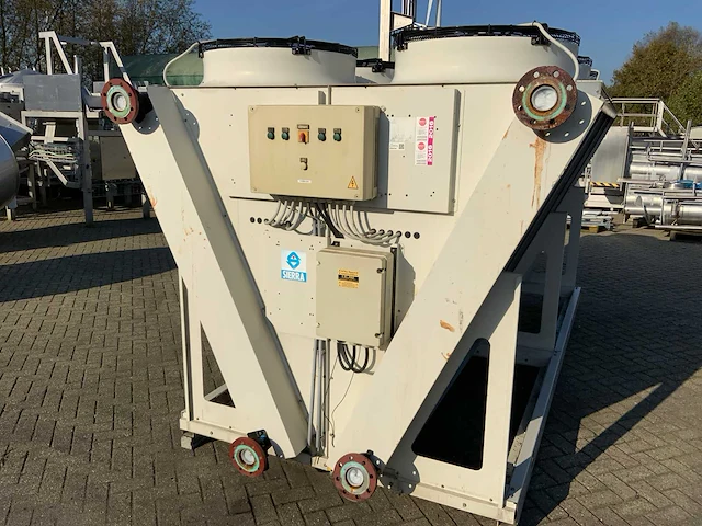 2008 sierra s.p.a. wdr 8 83 bt vloeistof koeler dry cooler - afbeelding 4 van  6