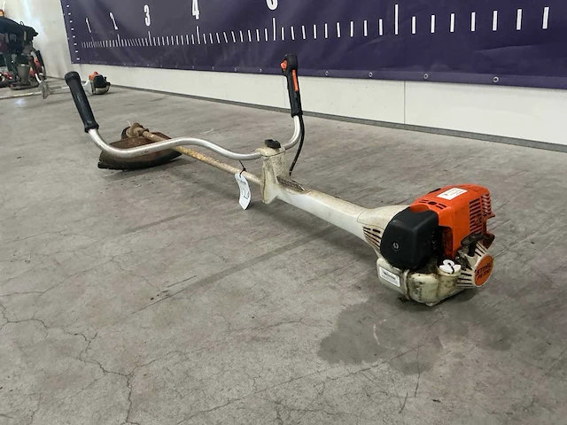 2008 stihl fs310 bosmaaier - afbeelding 1 van  5