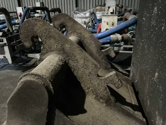 2008 terex tw150 banden graafmachine - afbeelding 13 van  21