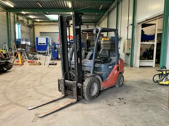 2008 toyota 8fd25 vorkheftruck - afbeelding 1 van  13