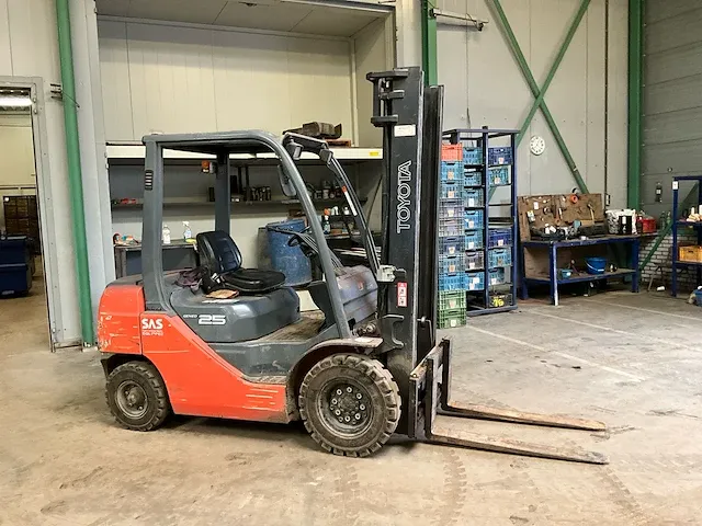 2008 toyota 8fd25 vorkheftruck - afbeelding 11 van  13