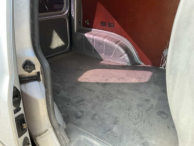 2008 volkswagen caddy bedrijfswagen - afbeelding 17 van  28