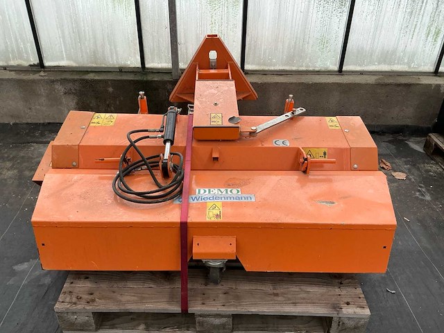 2008 wiedermann combiclean 2350 straatveegborstel met opvangbak - afbeelding 2 van  7