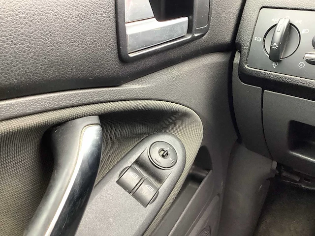 2009 - ford - c-max - 1.6 tdci ghia - personenauto - afbeelding 2 van  14