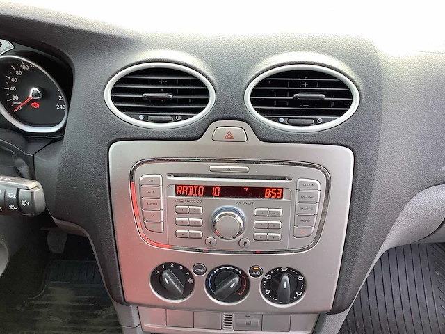 2009 - ford - focus wagon - 1.6-16v futura - personenauto - afbeelding 13 van  14