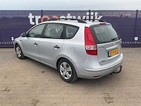 2009 - hyundai - i30 cw - 1.4i blue act. cool - personenauto - afbeelding 8 van  14