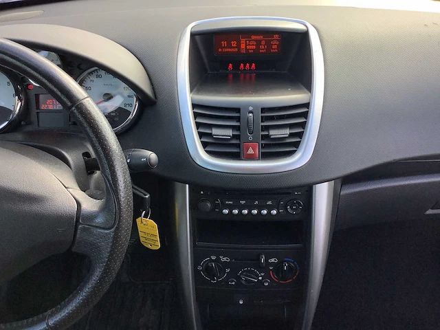 2009 - peugeot - 207 sw - 1.6 vti xs - personenauto - afbeelding 12 van  13
