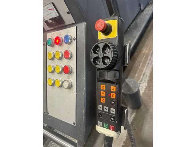 2009 anayak hvm-7000-pc bedfreesmachines met beweegbare kolom - afbeelding 3 van  65