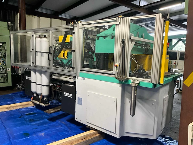 2009 arburg allrounder 1500t spuitgietmachine - afbeelding 17 van  23