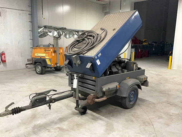 2009 atlas copco luchtcompressor op aanhangwagen - afbeelding 13 van  17