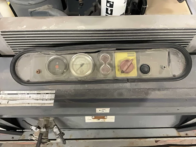 2009 atlas copco luchtcompressor op aanhangwagen - afbeelding 17 van  17