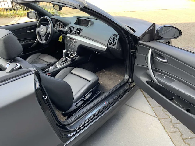 2009 bmw 130i m-sport cabriolet personenauto - afbeelding 13 van  30