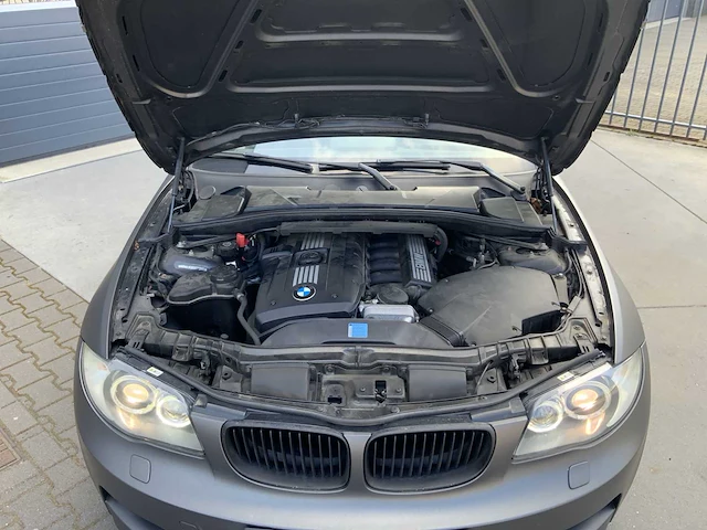 2009 bmw 130i m-sport cabriolet personenauto - afbeelding 17 van  30