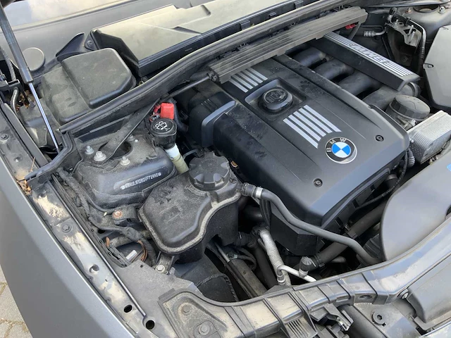 2009 bmw 130i m-sport cabriolet personenauto - afbeelding 19 van  30