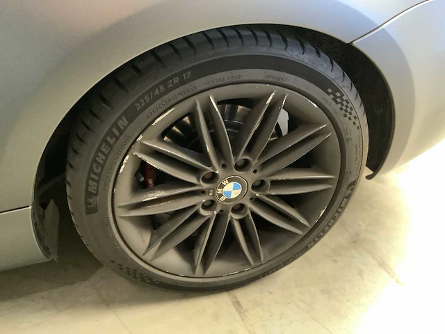 2009 bmw 130i m-sport cabriolet personenauto - afbeelding 24 van  30