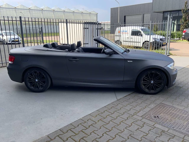 2009 bmw 130i m-sport cabriolet personenauto - afbeelding 23 van  30